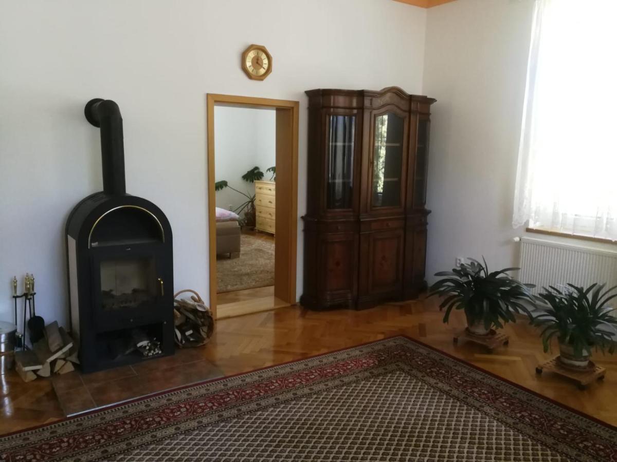Apartman Kraslice Dış mekan fotoğraf