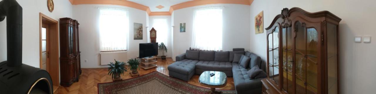 Apartman Kraslice Dış mekan fotoğraf