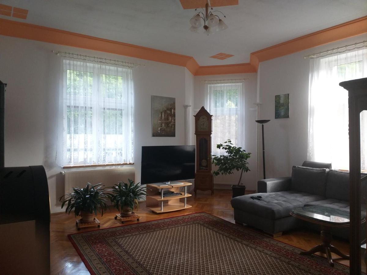 Apartman Kraslice Dış mekan fotoğraf